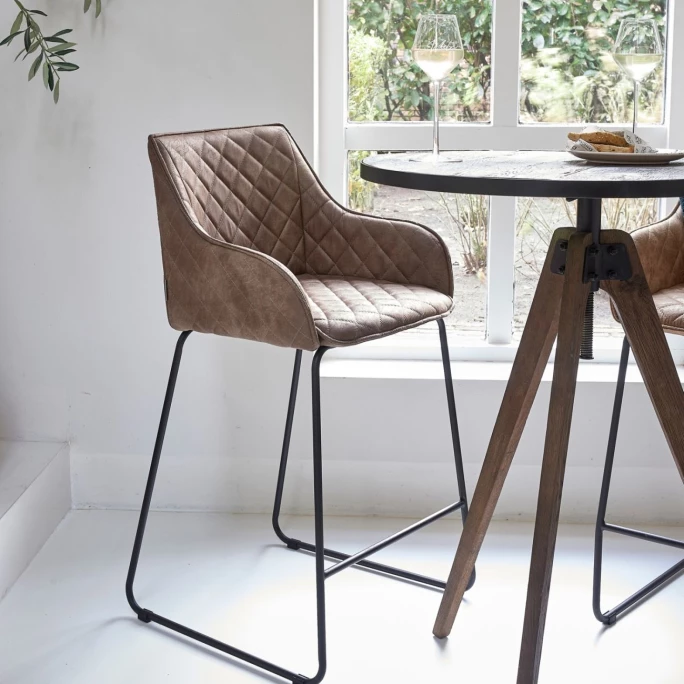 Riviera Maison Rivièra Maison Frisco Drive Barhocker - 42x51x97 Cm - Coffee 4 Riviera Maison Rivièra Maison Frisco Drive Barhocker - 42x51x97 Cm - Coffee – Bild 2