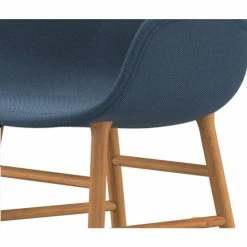Normann Copenhagen Normann Rocking Oak Schaukelstuhl Textil-gepolstert Breeze Fusion - H 73 X B 56 X T 67 Cm - Blue 4602 -Leitmotiv Shop unnamed file 1735