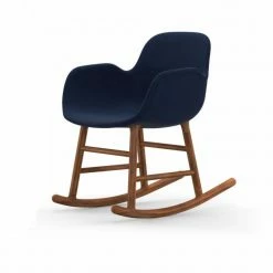 Normann Copenhagen Normann Rocking Walnut Schaukelstuhl Textil-gepolstert Fame - H 73 X B 56 X T 67 Cm - Blue 66071