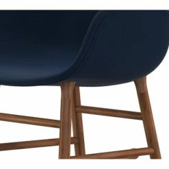 Normann Copenhagen Normann Rocking Walnut Schaukelstuhl Textil-gepolstert Fame - H 73 X B 56 X T 67 Cm - Blue 66071 -Leitmotiv Shop unnamed file 1775